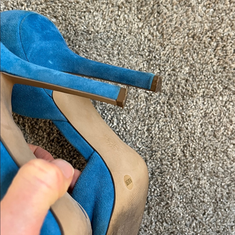 BCBG Paris French Blue Suede pumps LOVE THIS COLOR!!! Sz 9.5 - Picture 5 of 11